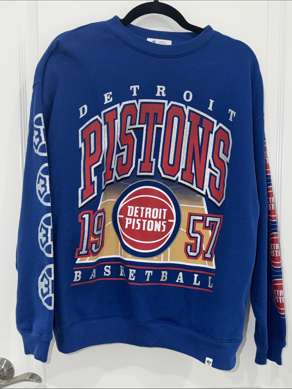 47 brand royal blue Detroit Pistons crewneck sweatshirt vintage-style graphic S